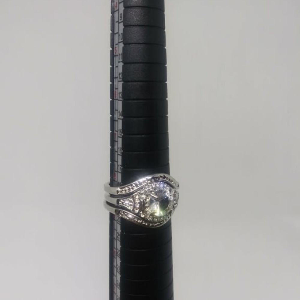 New stunning 3pc ring set size 9 - Picture 4 of 6